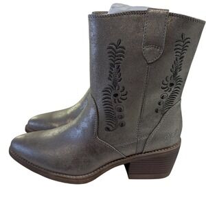 NIB Blowfish Malibu Rebel 2 Pewter Metallic Western Boots Embroidered Sz 7.5
